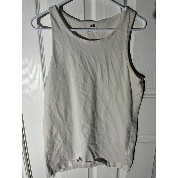 Basic Simple White Tank Tops - Picture 3 of 3